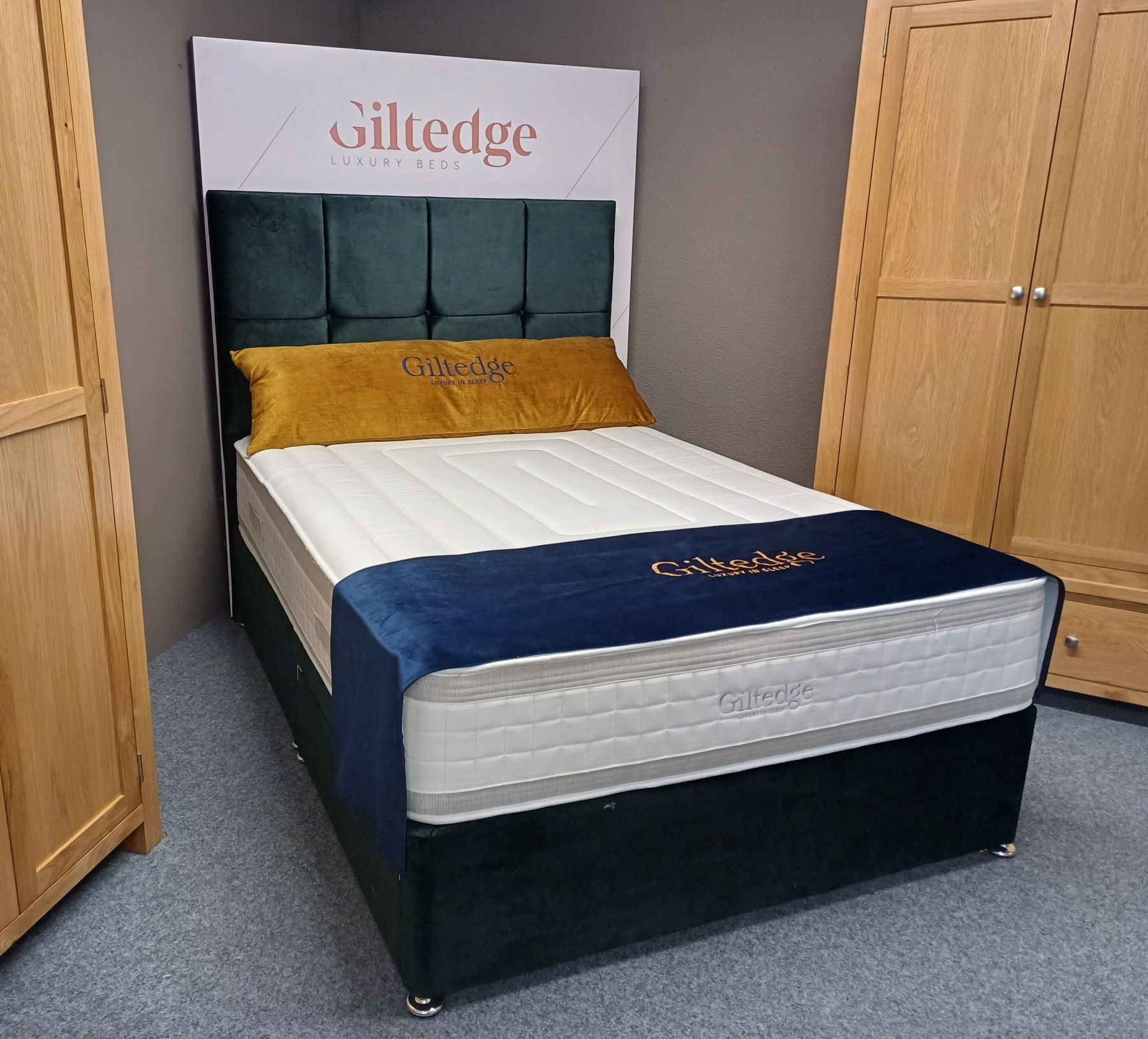 4ft 6 Inch 2 Drawer Divan With Mattress And Derwent Headboard